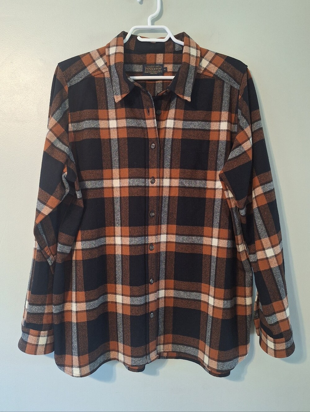 Pendleton Women's Plaid Wool Button-down Shirt - XL